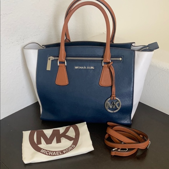 Michael Kors Blue and White Satchel with Timeless Elegance - Picture 7 of 13